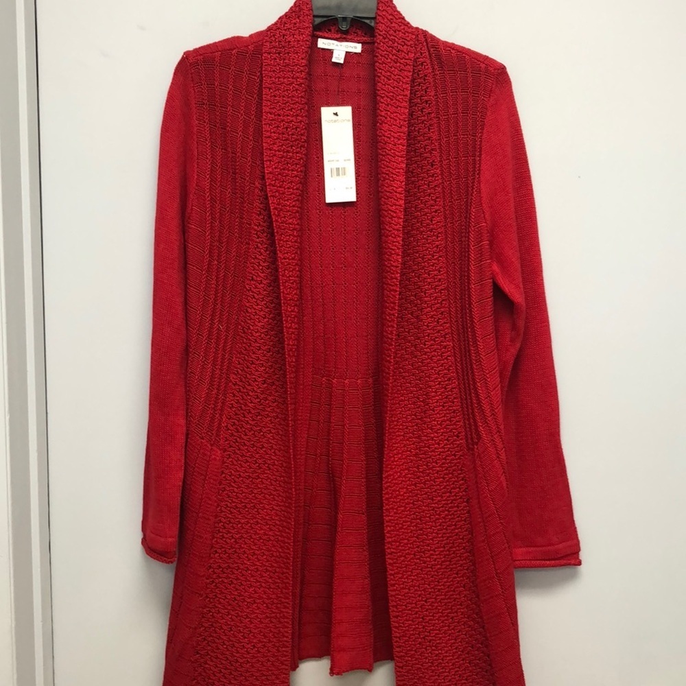 Notations shall collar sweater